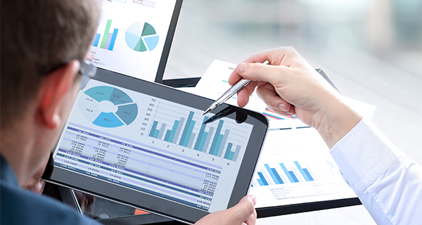 Por qué tu empresa debería invertir en optimizar costos en vez de reducirlos